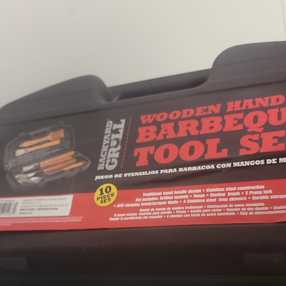 Wooden Handle Barbecue Tool Set - Black and Brown
